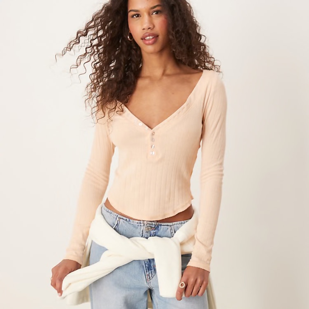 NWOT $40 Free People Coffee Chat Long Sleeve